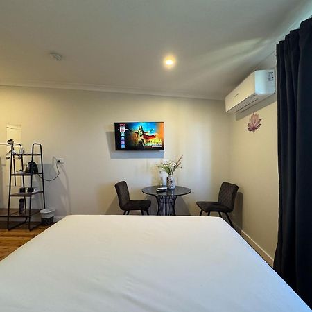 Seven Inn Wagga Wagga Extérieur photo