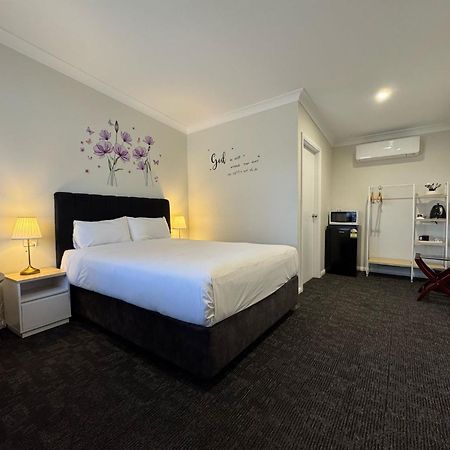 Seven Inn Wagga Wagga Extérieur photo