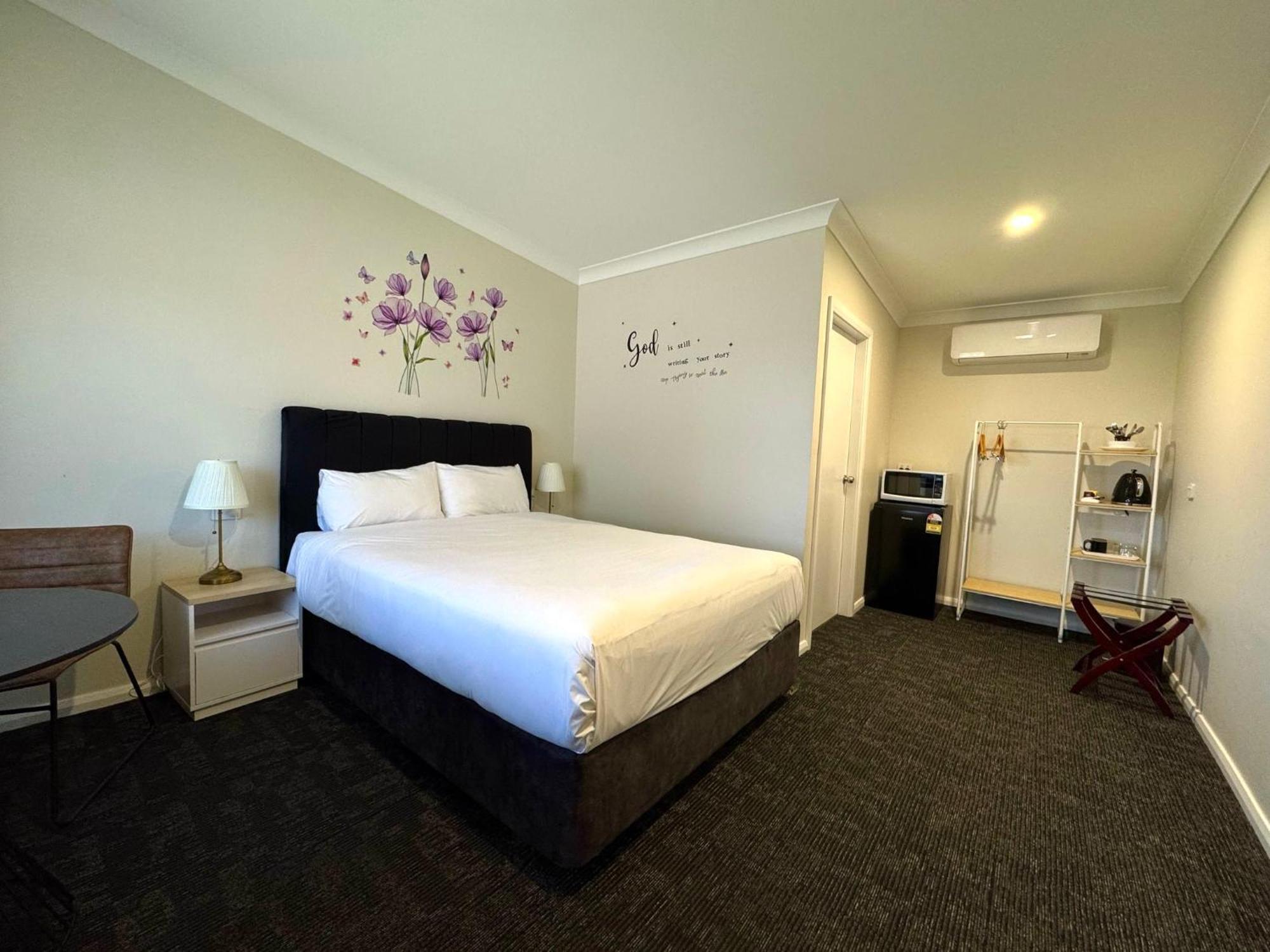 Seven Inn Wagga Wagga Extérieur photo